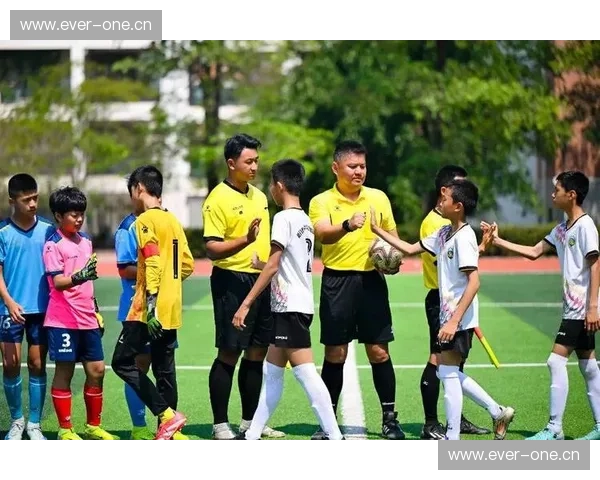 市级小学足球联赛激发校园体育活力助力青少年全面发展